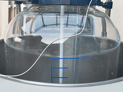 مفاعل زجاجي ذو طبقة واحدة سعة 200 لتر التفاصيل - يمكن أن تصل درجة الحرارة القصوى إلى 200 درجة مئوية من حمام التدفئة.