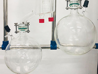 مبخر تقطير جزيئي ذو مسار قصير من سلسلة B التفاصيل - زجاجة جمع زجاج البورسليكات عالية ، مقاومة للتآكل.